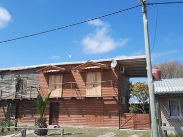 VENTA - CASA QUINTA - ZONA LA JUANITA