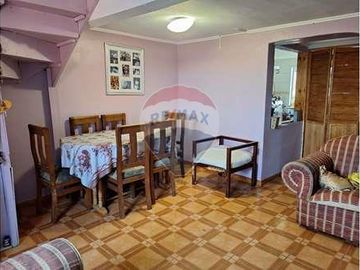 Precio Oportunidad: Casa Ampliable en Peñalolén