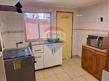 Precio Oportunidad: Casa Ampliable en Peñalolén