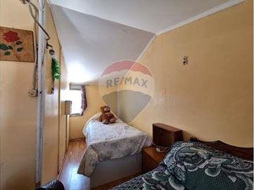 Precio Oportunidad: Casa Ampliable en Peñalolén