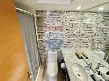 A pasos del Metro Manquehue y Colegio SEK - 130 m2