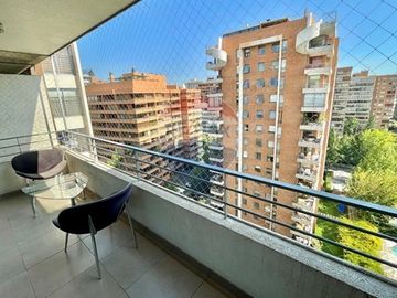 A pasos del Metro Manquehue y Colegio SEK - 130 m2