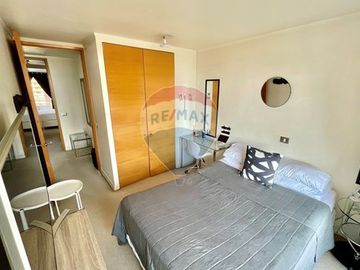 A pasos del Metro Manquehue y Colegio SEK - 130 m2