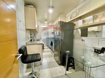 A pasos del Metro Manquehue y Colegio SEK - 130 m2