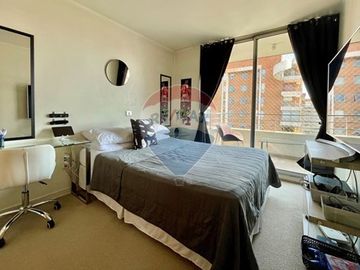 A pasos del Metro Manquehue y Colegio SEK - 130 m2