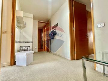 A pasos del Metro Manquehue y Colegio SEK - 130 m2
