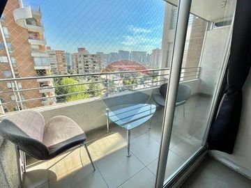 A pasos del Metro Manquehue y Colegio SEK - 130 m2