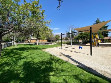 Oportunidad! Casa en privilegiado sector Vitacura