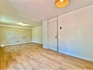Oportunidad! Casa en privilegiado sector Vitacura