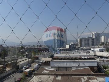 Excelente ubicación, calle Hipodromo Chile