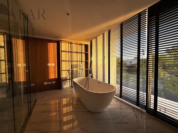 Casa en Venta exclusiva a la cancha de golf, en el Barrio El Golf, Nordelta
