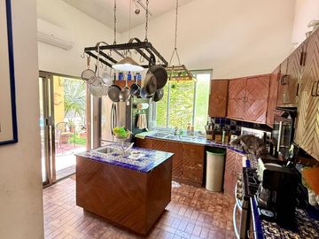 HERMOSA CASA TIPO HACIENDA