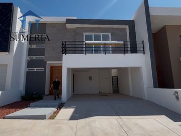 Casa en VENTA en fraccionamiento Bosque Real, Chihuahua, Chihuahua