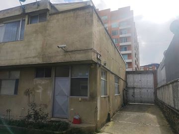 VENTA de CASA COMERCIAL en BOGOTA