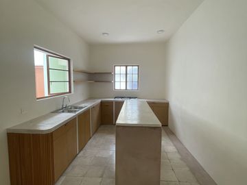 VENTA CASA CENTRO DE MERIDA/ENTREGA INMEDIATA