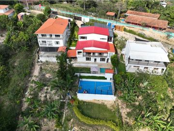 VENDO CASA CAMPESTRE LEBRIJA - SANTANDER - URGEME