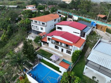 VENDO CASA CAMPESTRE LEBRIJA - SANTANDER - URGEME