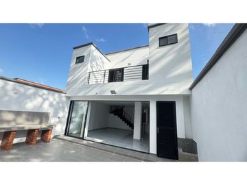 Casa para estrenar en unidad abierta en el Carmen de viboral LDC