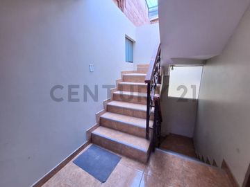 VENTA DE CASA EN URBANIZACION SAN PEDRO