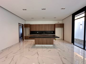 Casa - Fraccionamiento Bosques de las Misiones