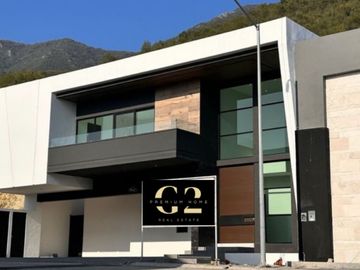 Casa - Fraccionamiento Bosques de las Misiones