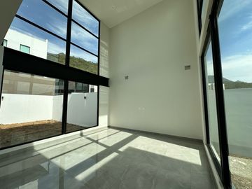 Casa - Fraccionamiento Bosques de las Misiones