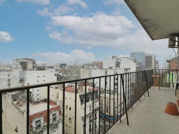 Depto venta 4 amb piso 12 Av Corrientes Balvanera