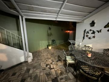 Venta Casa 4 ambientes en Haedo