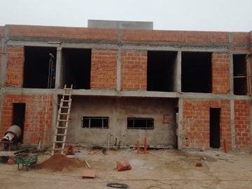 VENDE DUPLEX EN POZO ZONA SUR   FINACIACION