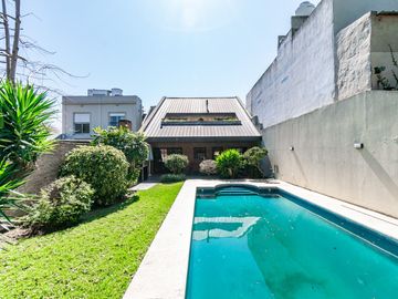 VENTA CASA 5 AMB C/ PARQUE PILETA COCHERAS CASEROS
