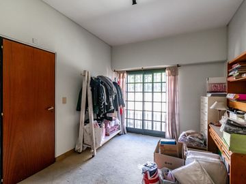 VENTA CASA 5 AMB C/ PARQUE PILETA COCHERAS CASEROS