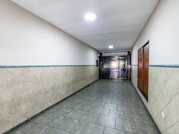 VENTA CASA 5 AMB C/ PARQUE PILETA COCHERAS CASEROS