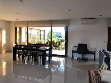 CASA 6 AMBIENTES  VENTA TERRAVISTA