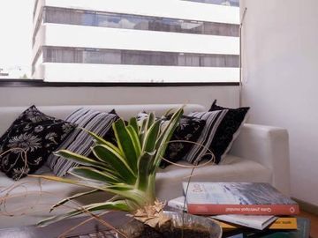 VENDO SUITE CON ESTUDIO EN LA ALPALLANA Y ALMAGRO