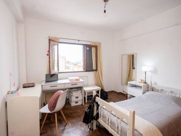 VENTA DPTO ZONA TRIBUNALES DE 3 DORM CON COCHERA
