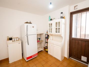 VENTA DPTO ZONA TRIBUNALES DE 3 DORM CON COCHERA