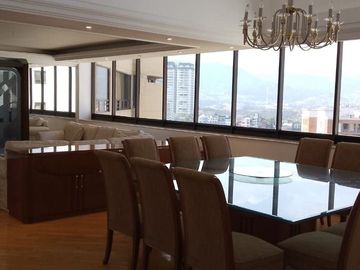 Excelente PH en venta en Hacienda del Ciervo