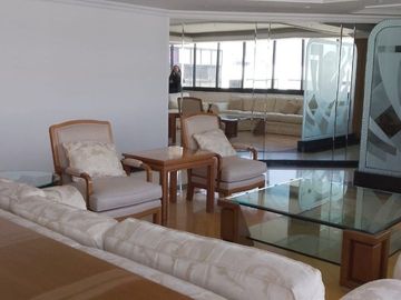 Excelente PH en venta en Hacienda del Ciervo