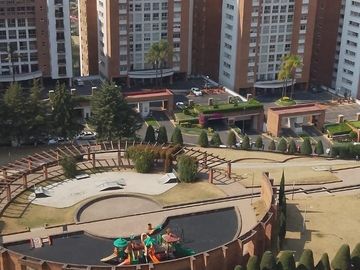 Excelente PH en venta en Hacienda del Ciervo