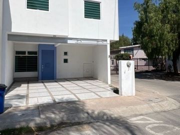 CASA EN PRIVADA POR EL CAMPESTRE