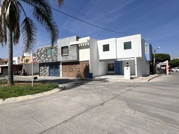 CASA EN PRIVADA POR EL CAMPESTRE