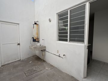 CASA EN PRIVADA POR EL CAMPESTRE