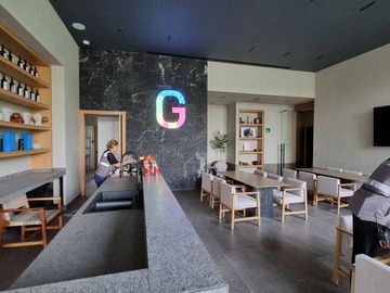 RENTA DEPARTAMENTO NUEVO DE 2 RECAMARAS EN BE GRAND DEL VALLE