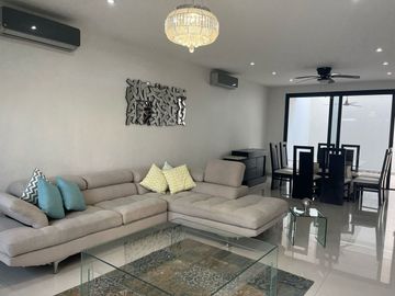 Casa en venta en Fracc. Lomas Diamante. ALVARADO, VER. RIVIERA VERACRUZANA