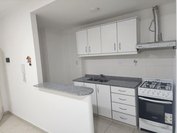 Alquiler Departamento 1 dormitorio Belgrano al 600 , Neuquen