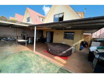 SE VENDE CASA EN CONDOMINIO VILLA ALEMANA