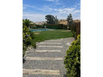 SE VENDE CASA EN CONDOMINIO VILLA ALEMANA