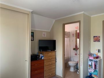 SE VENDE CASA EN CONDOMINIO VILLA ALEMANA