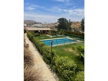 SE VENDE CASA EN CONDOMINIO VILLA ALEMANA
