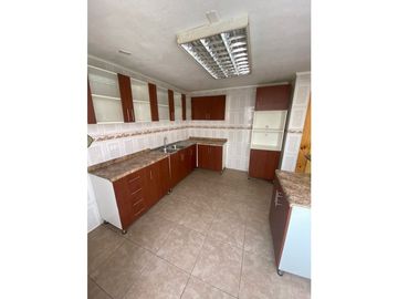 SE VENDE CASA EN VILLA ALEMANA TRONCOS VIEJOS